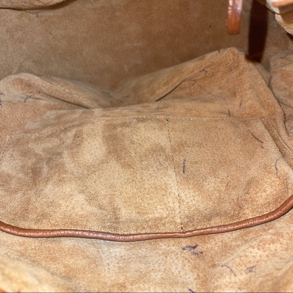 BUTI Italy Brown Leather Handbag With Lock Pocket - Picture 16 of 17